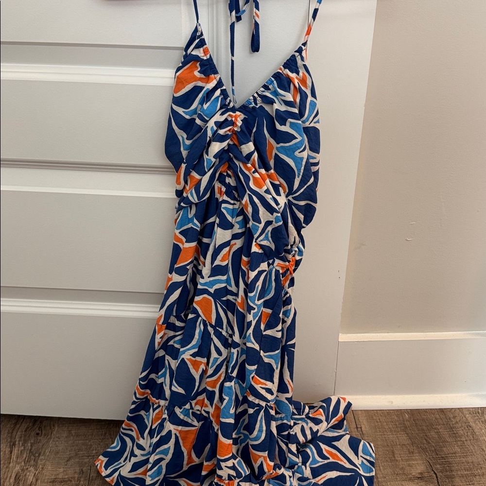 Dress - Picture 7 of 7